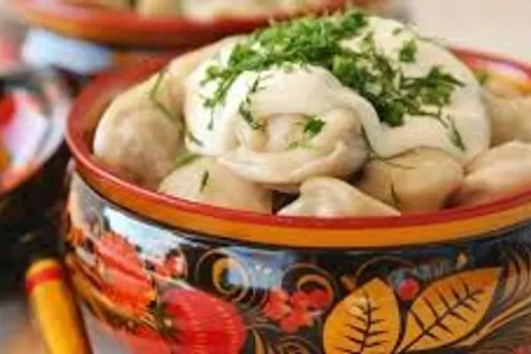 Pelmeni — raviolis russes traditionnels