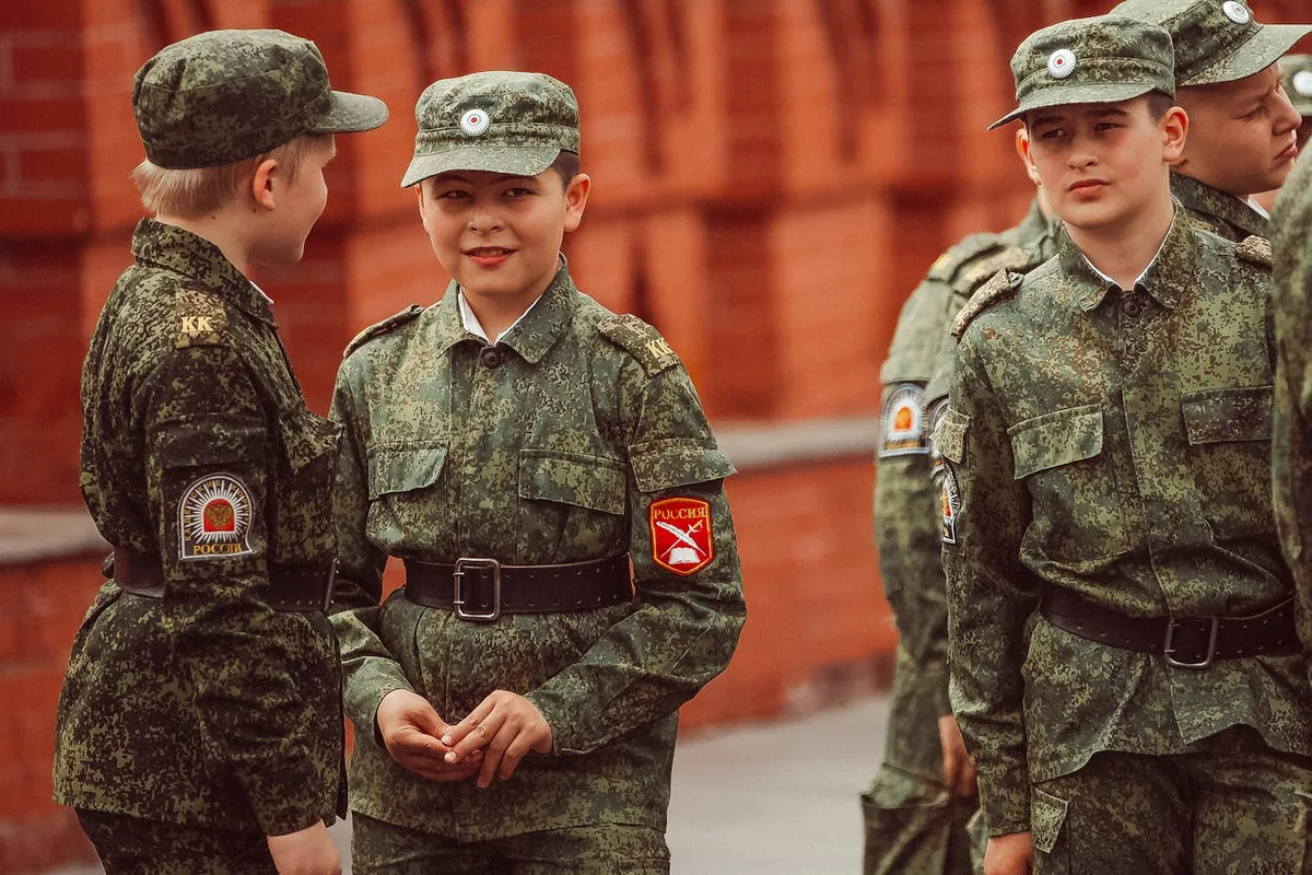 Russie : les étrangers doivent désormais signer un contrat militaire pour obtenir un titre de séjour