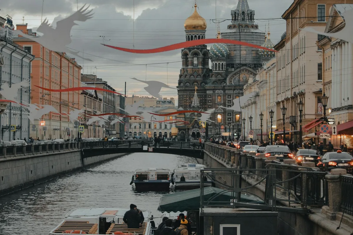 Saint Petersburg vs Moscow: Which City to Choose for Living?