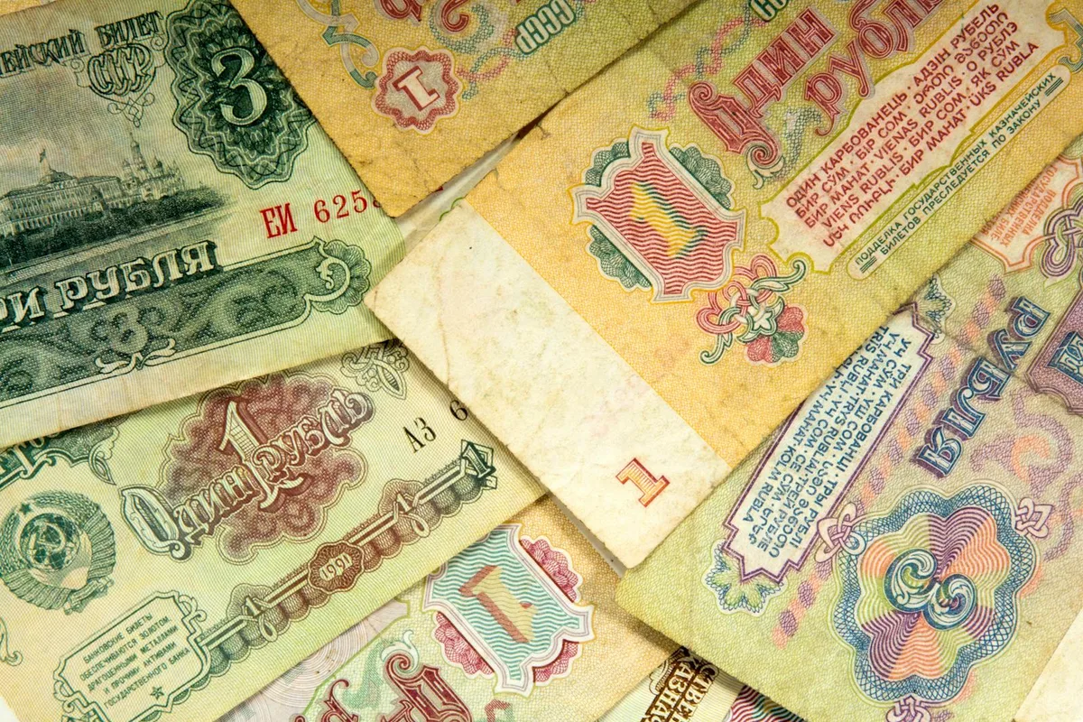 Money in Russia: Rubles, Exchange, Bank Cards and Payments (2026)